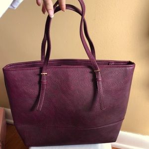 *Brand new/never used* Leather tote bag (maroon/burgundy) magnet clip close
